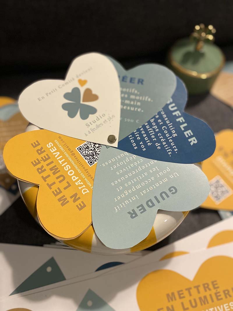 En Petit Comité change de nom...